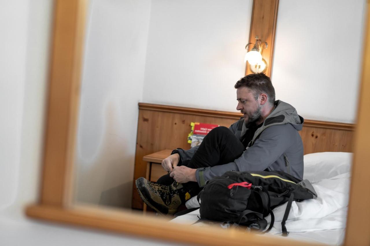 Hotel Wochtla Buam Brunico Esterno foto